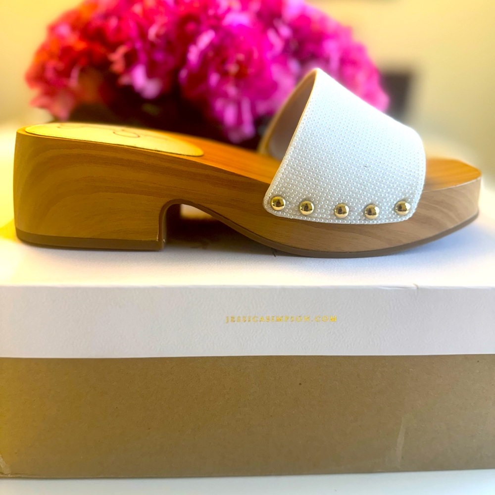 Jessica Simpson Women’s Rexile Bright White Clogs | Italia Nappa | Size 8.5 NWT
